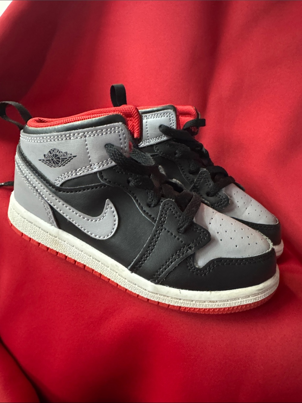 Jordan Kids Mid-Top Sneakers in Black, Gray & Red